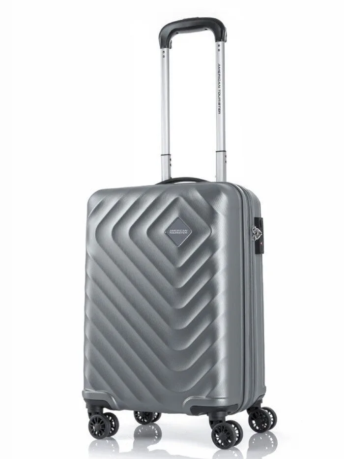 Чeмoдaн pучнaя клaдь QC5-18002 S4 American Tourister